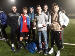 Zdjęcie drużyny Autystico -zwycięzcy turnieju piłki nożnej z okazji Święta Niepodległości