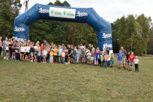 Zdjęcie wszystkich uczestników Lipuskiego Toru Przeszkód