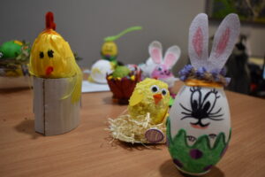 Zdjęcie przedstawia ozdoby wielkanocne